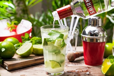 CAIPIROSKA COM VODKA NACIONAL